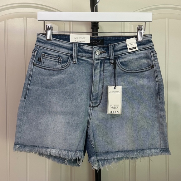 Judy Blue Shorts - Picture 1 of 6